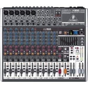 Behringer XENYX X1832USB mixer