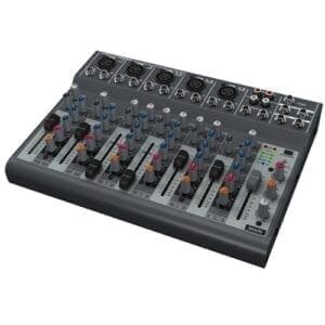 Behringer XENYX 1002B PA en studio mixer (op batterijen)-11536