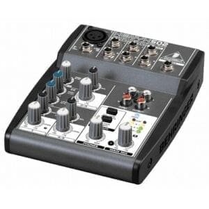 Behringer XENYX 502 PA en studio mixer