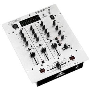 Behringer DX626 DJ mixer