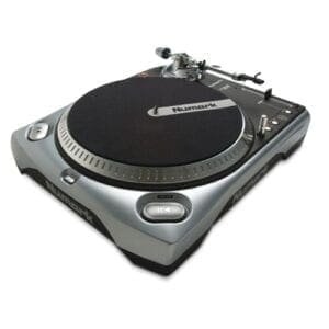 Numark TT200 turntable