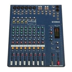 Yamaha MG 124CR mixer