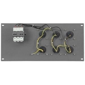 Showtec PDP-166F 19 inch paneel met 6 3-pins CEE 16A aansluitingen en 3 16A circuitbreakers