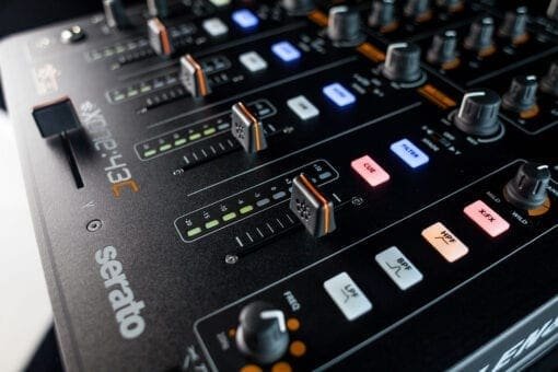 Allen & Heath Xone:43C DJ mixer _Uit assortiment J&H licht en geluid 9