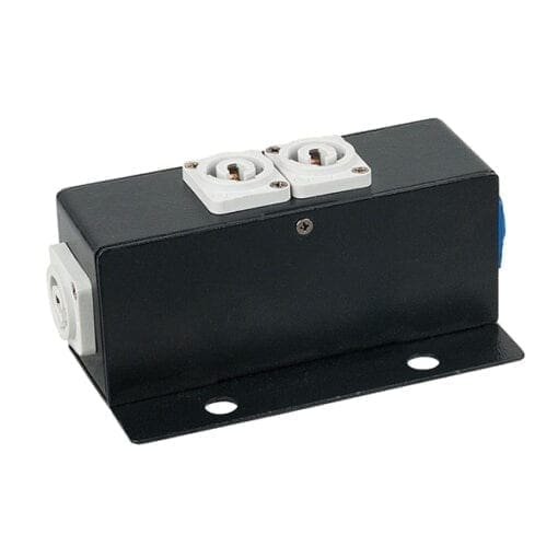 Showtec Powerport 3, Powercon in – 3 x Powercon uit Kabels en aansluitingen J&H licht en geluid 2