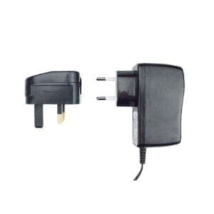 Showtec UK verloopadapter Aansluitingen 240 V J&H licht en geluid