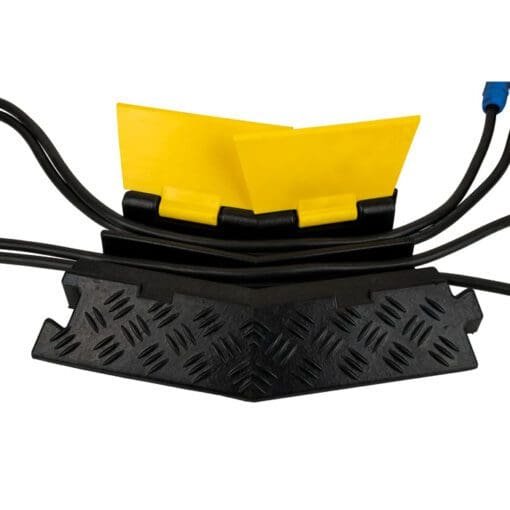 Showgear Cable Bridge 2 Corner 45° Kabelbruggen J&H licht en geluid 2