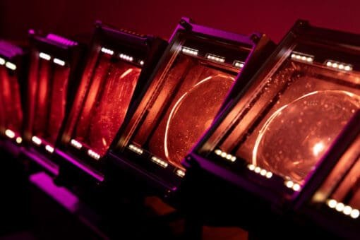 INFINITY Furion FX402 Bar Entertainment- verlichting J&H licht en geluid 16