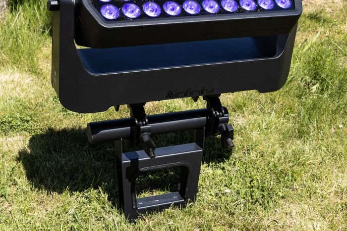 SHOWGEAR TerraFix 4.1 Podium en rigging J&H licht en geluid 5 SHOWGEAR TerraFix 4.1 Podium en rigging J&H licht en geluid 5