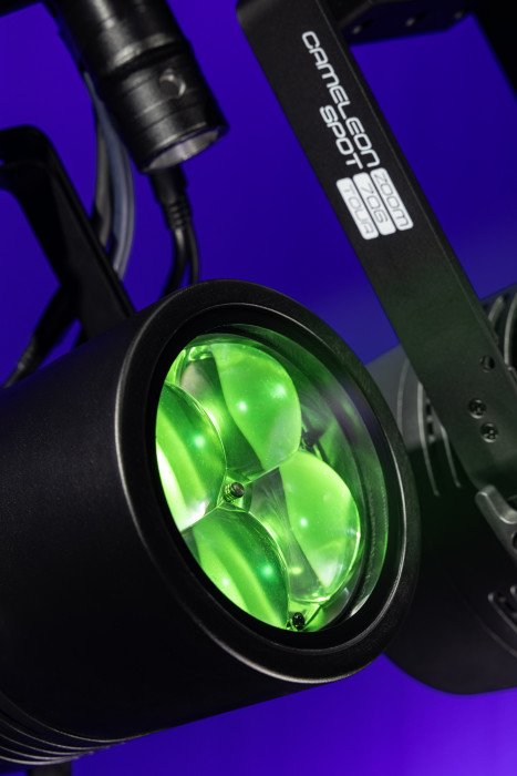 SHOWTEC Cameleon Zoom Spot 4Q6 Tour – 4× 50 W RGBWA‑UV‑spot Entertainment- verlichting J&H licht en geluid 2 SHOWTEC Cameleon Zoom Spot 4Q6 Tour – 4× 50 W RGBWA‑UV‑spot Entertainment- verlichting J&H licht en geluid 2