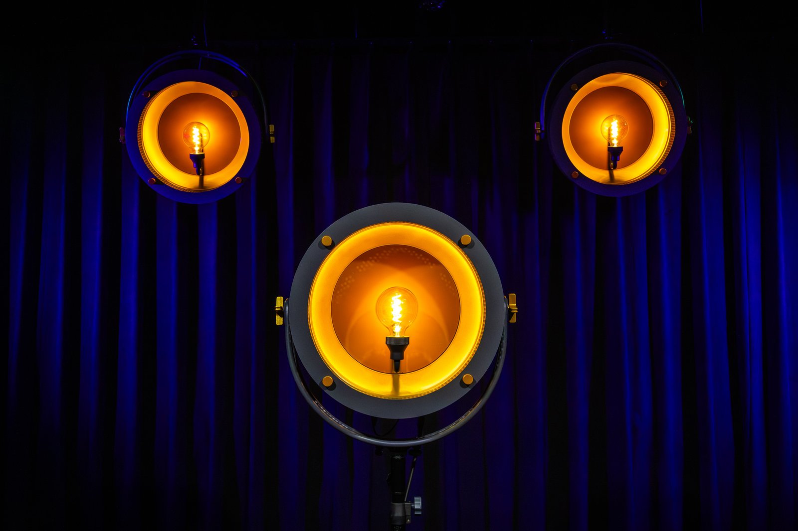 Showtec Edison Vintage V1 retro DMX LED-dimmer met E27-fitting Decoratieve verlichting J&H licht en geluid 8 Showtec Edison Vintage V1 retro DMX LED-dimmer met E27-fitting Decoratieve verlichting J&H licht en geluid 8