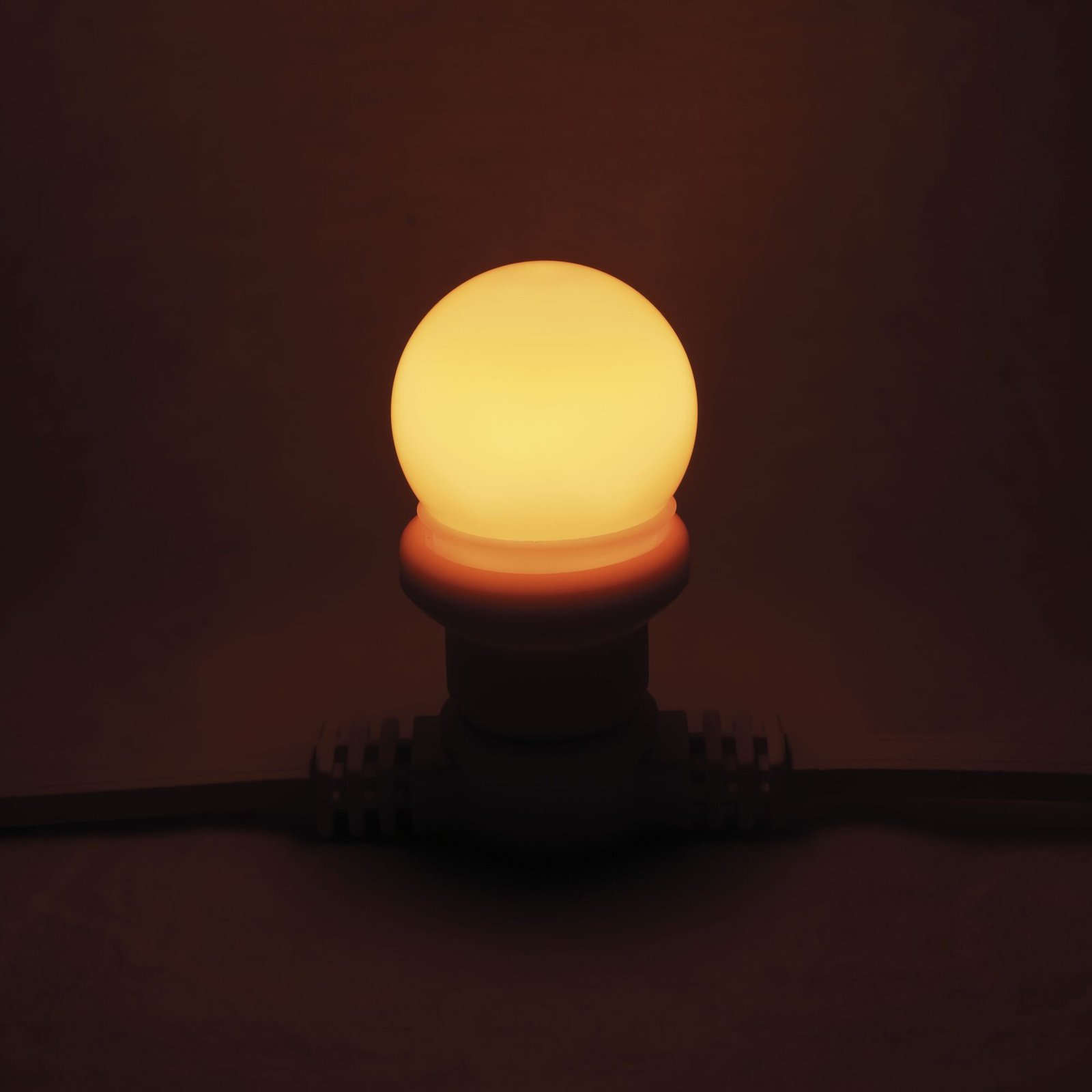Showgear G45 LED-lamp E27 oranje 1 W Entertainment- verlichting J&H licht en geluid 2 Showgear G45 LED-lamp E27 oranje 1 W Entertainment- verlichting J&H licht en geluid 2
