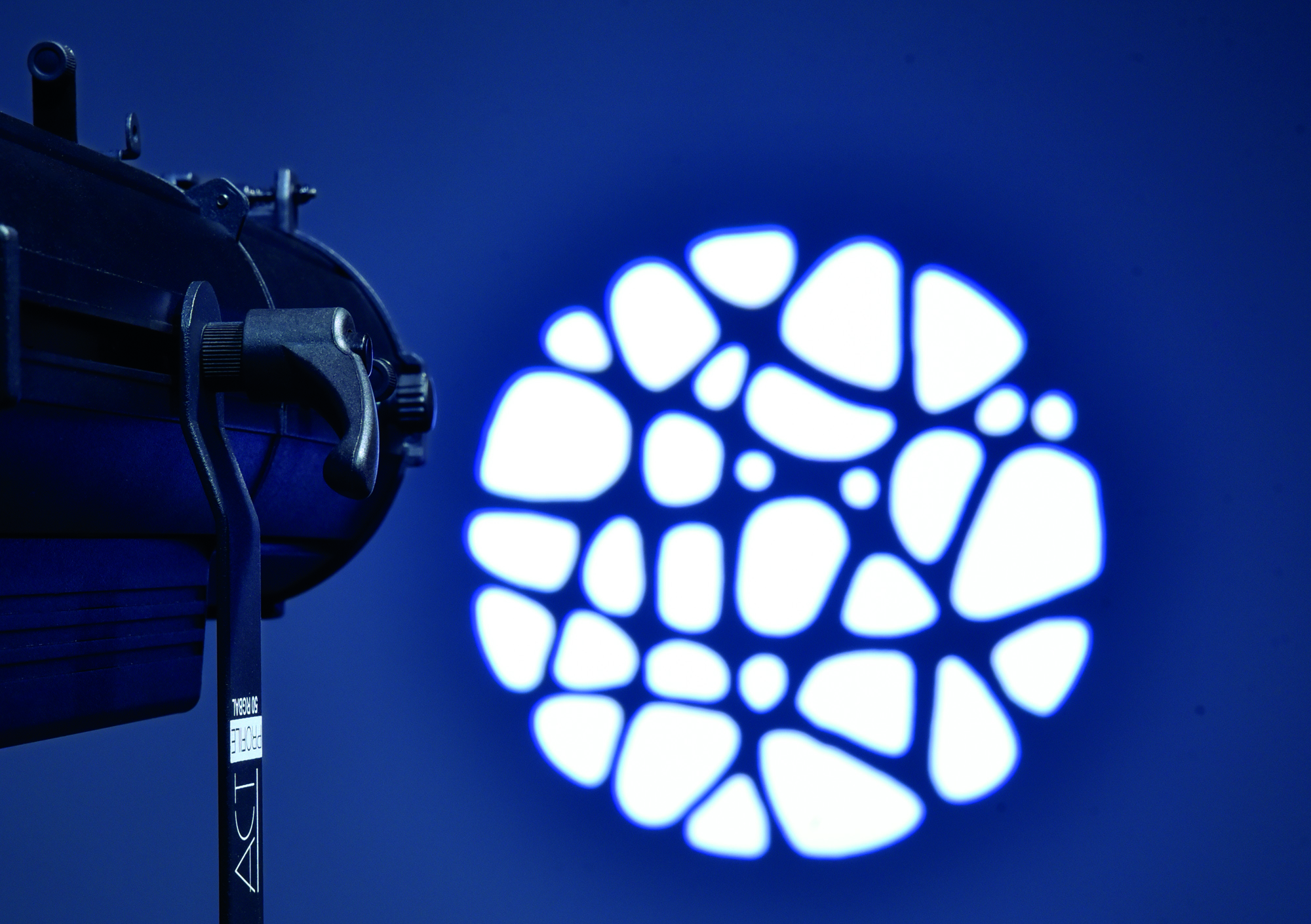 Showtec ACT 230 CW koudwitte LED-volgspot Entertainment- verlichting J&H licht en geluid 13 Showtec ACT 230 CW koudwitte LED-volgspot Entertainment- verlichting J&H licht en geluid 13