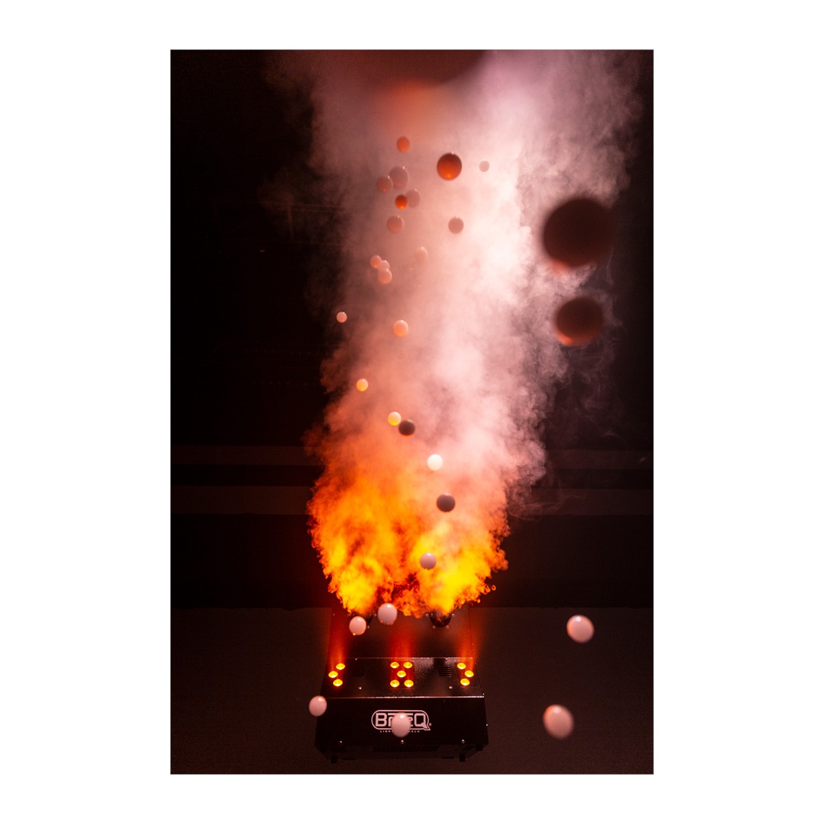 BRITEQ BT-BUBBLEFOG bubble- en rookmachine met 11x 8W RGBA LED’s Bellenblaasmachines J&H licht en geluid 10 BRITEQ BT-BUBBLEFOG bubble- en rookmachine met 11x 8W RGBA LED’s Bellenblaasmachines J&H licht en geluid 10