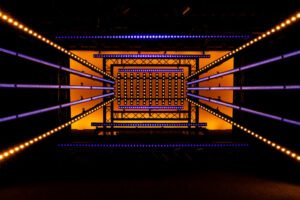 SHOWTEC Photon Sunstrip LED balk met tungsten simulatie — toepassingsvoorbeeld