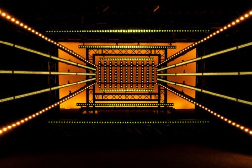 SHOWTEC Photon Sunstrip LED-balk met tungsten-simulatie — toepassingsvoorbeeld 05